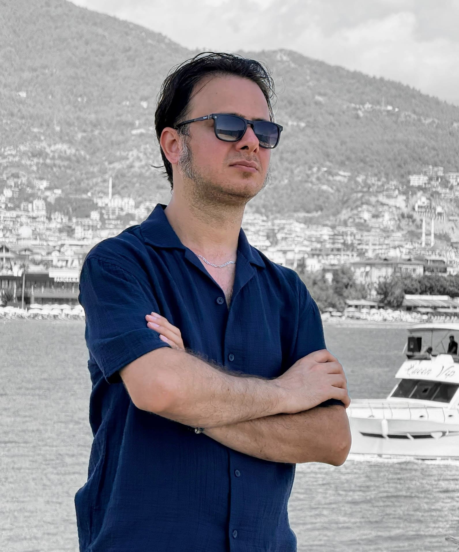 amir behravan arketing manager for Real estate 